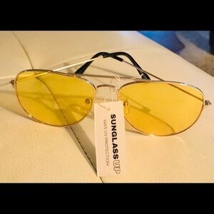 New Sunglass Up Sunglasses NWT
